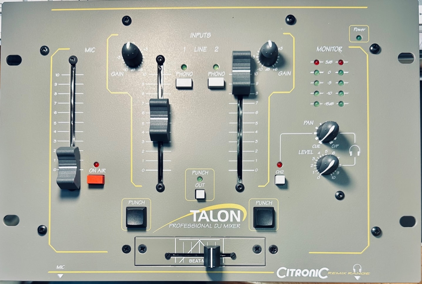 Talon Citronic Dj mixer